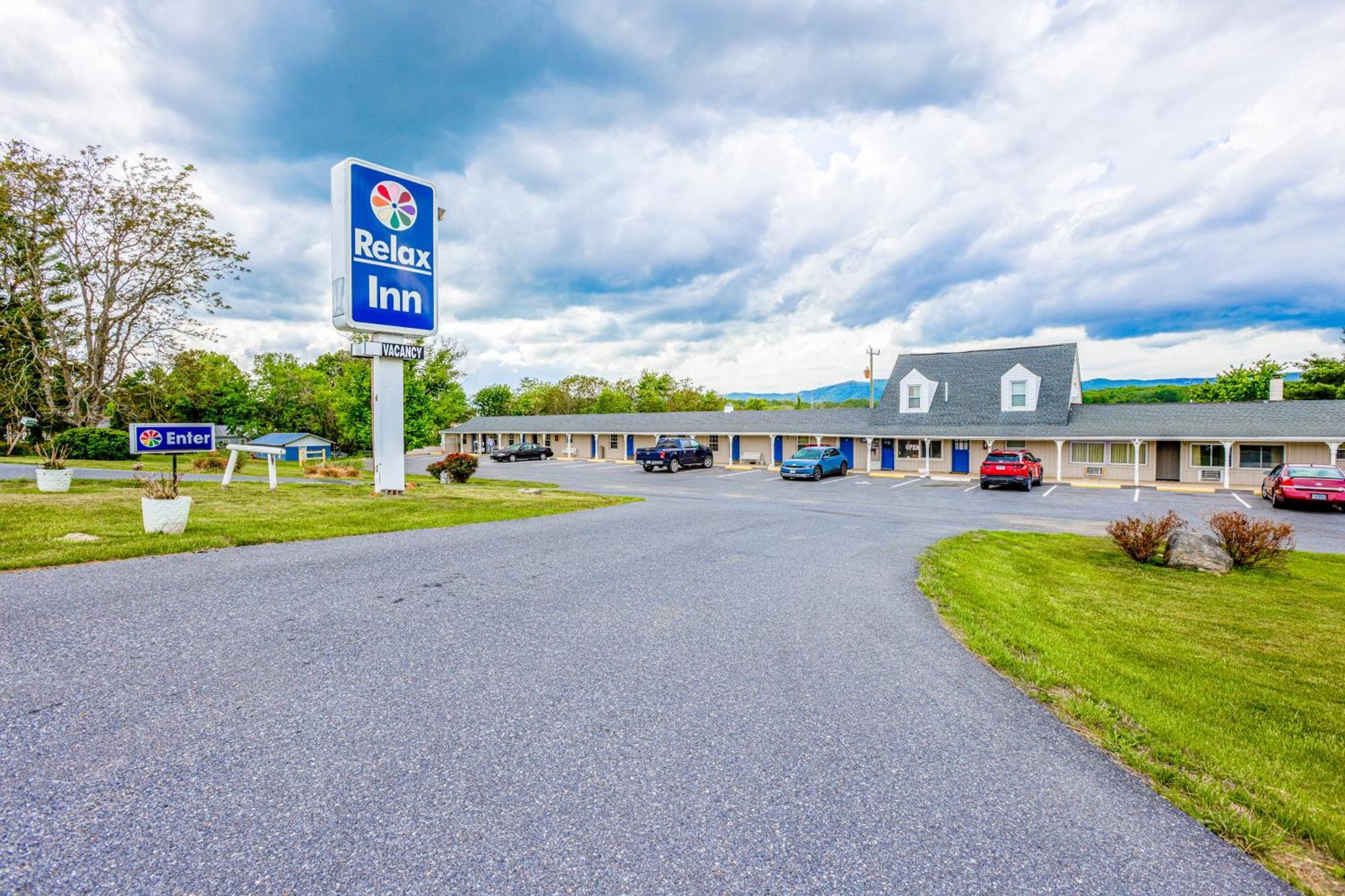 Relax Inn By Oyo Natural Bridge I-81 Eksteriør bilde