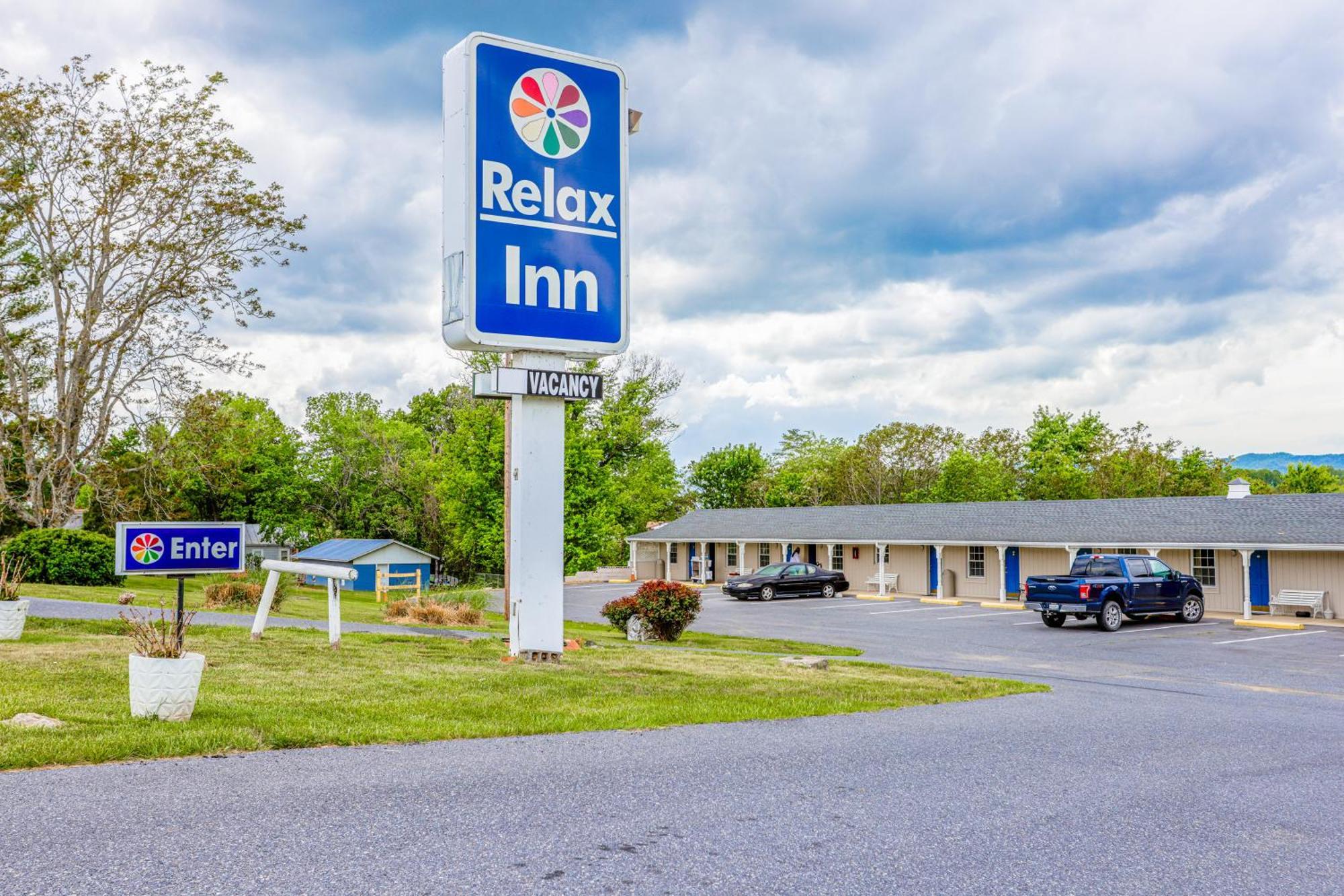 Relax Inn By Oyo Natural Bridge I-81 Eksteriør bilde
